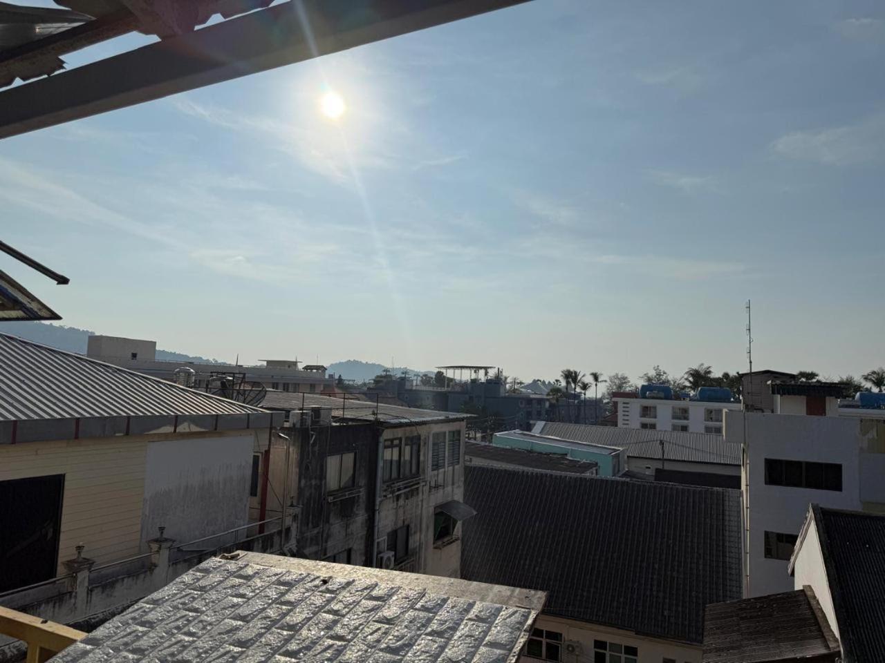 Happy Holidays Hotel Patong Экстерьер фото